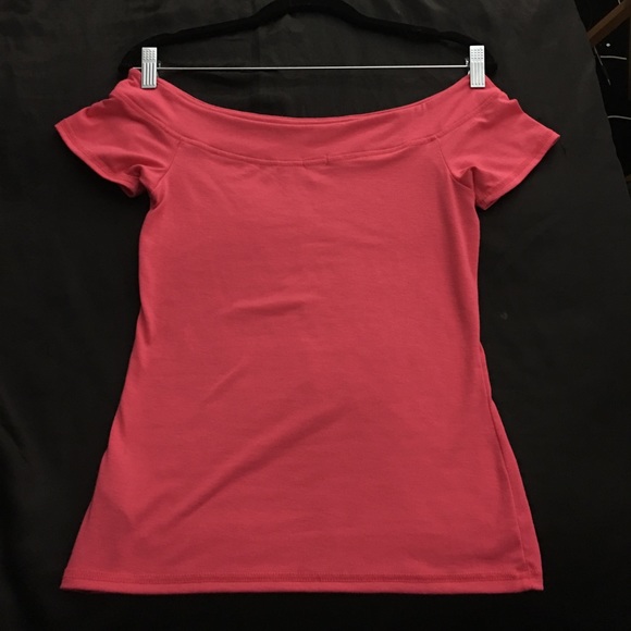 Pink cold shoulder top - Picture 1 of 3
